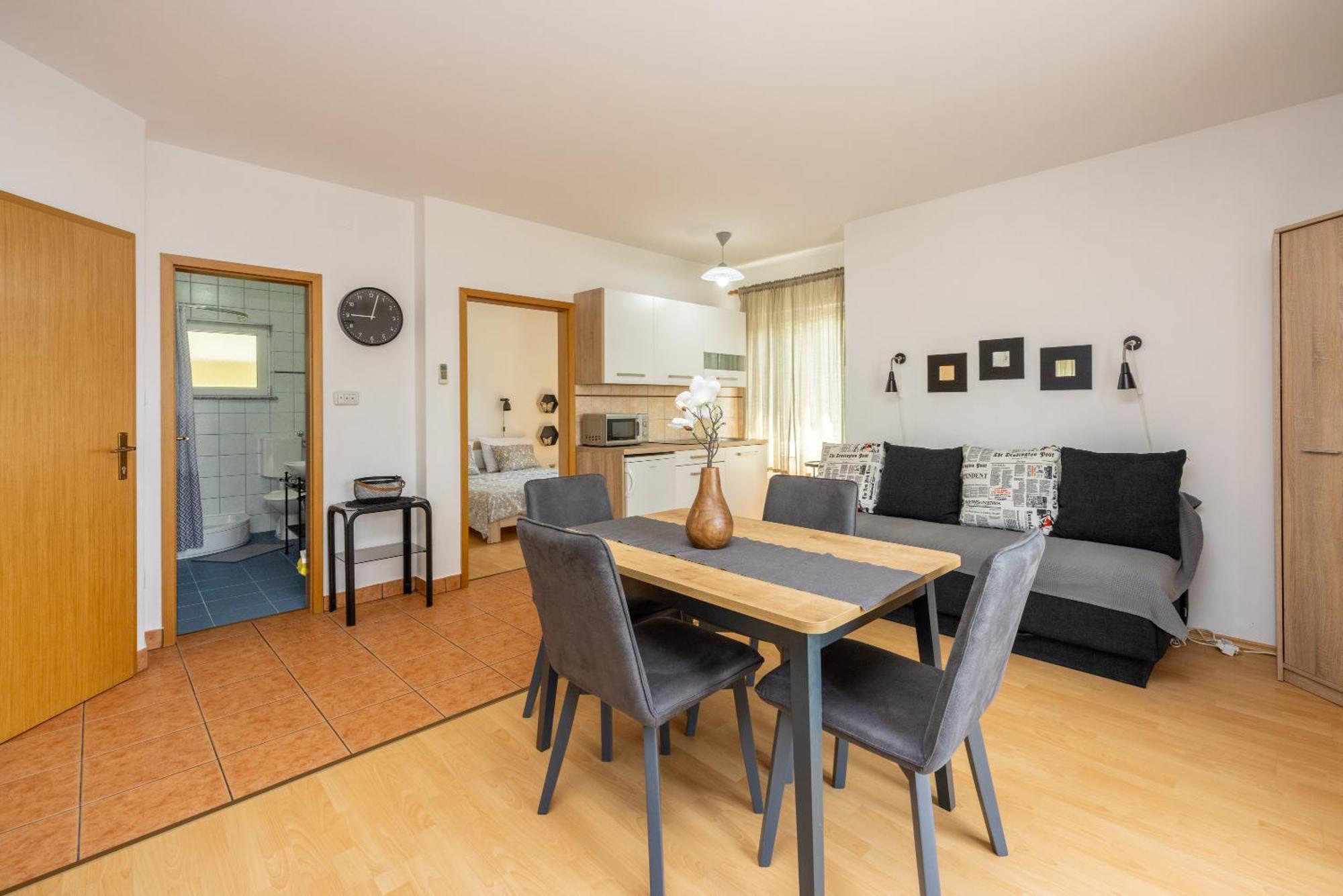 Apartments Claudia Цриквеница Экстерьер фото