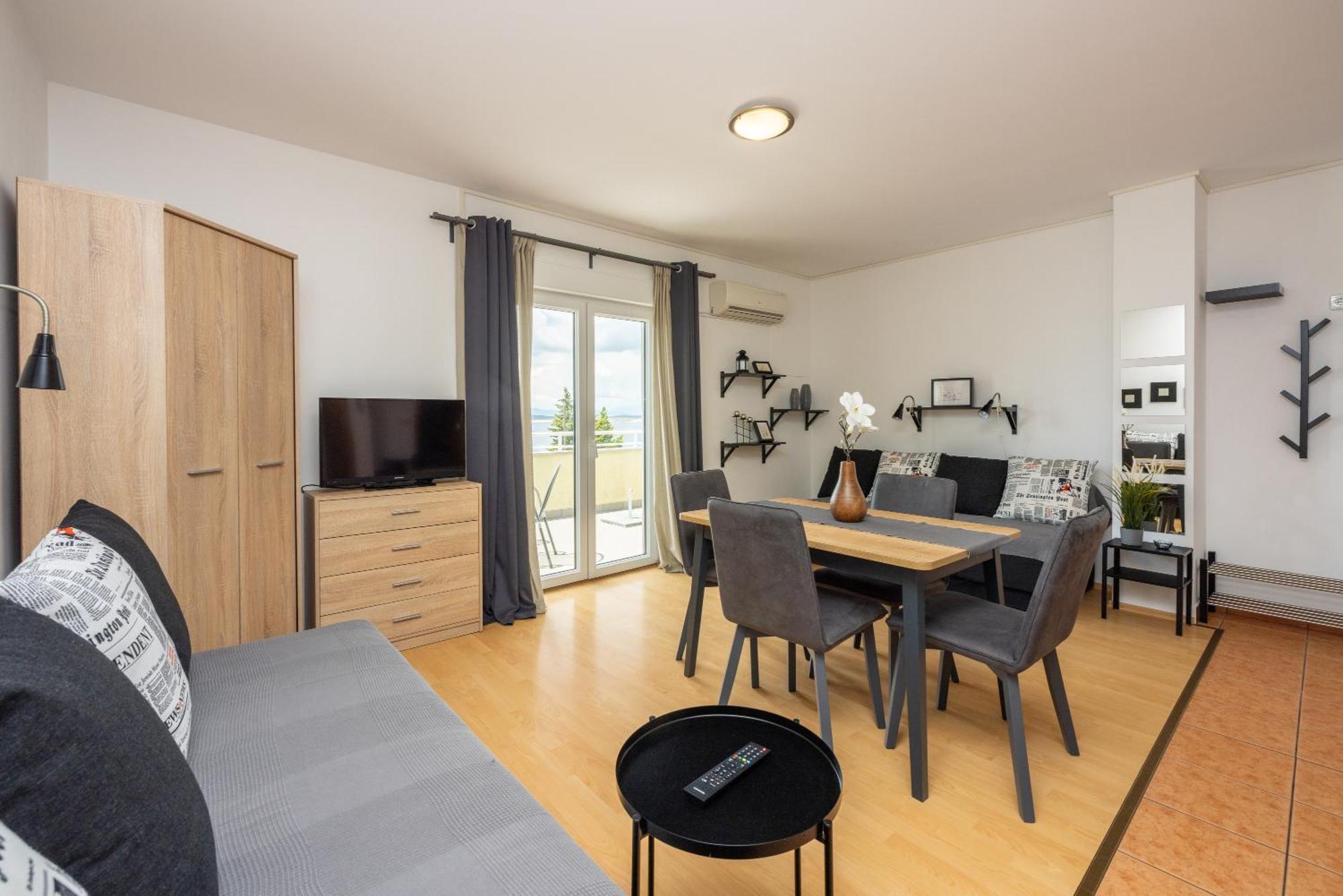 Apartments Claudia Цриквеница Экстерьер фото
